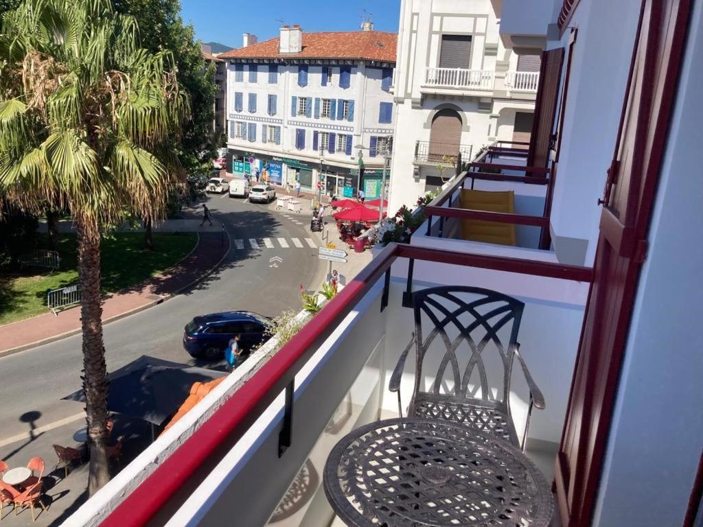 Superbe Appartement T3 Au Centre Plage .Parking Hendaye Buitenkant foto