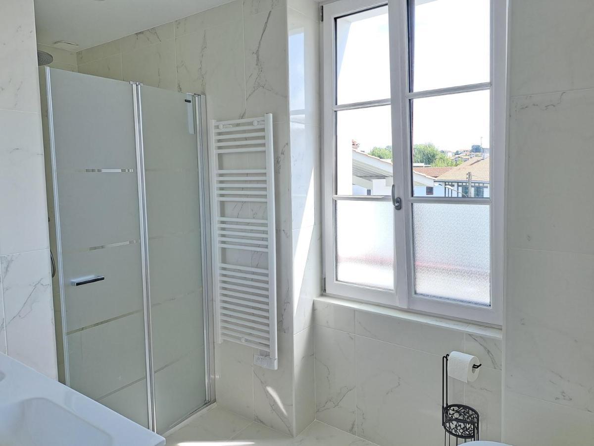 Superbe Appartement T3 Au Centre Plage .Parking Hendaye Buitenkant foto